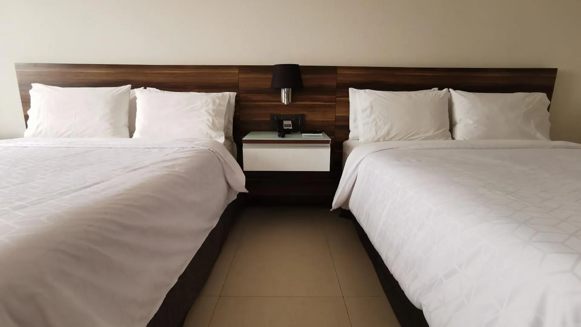 Holiday Inn Express Puerto Vallarta By Ihg 4*,