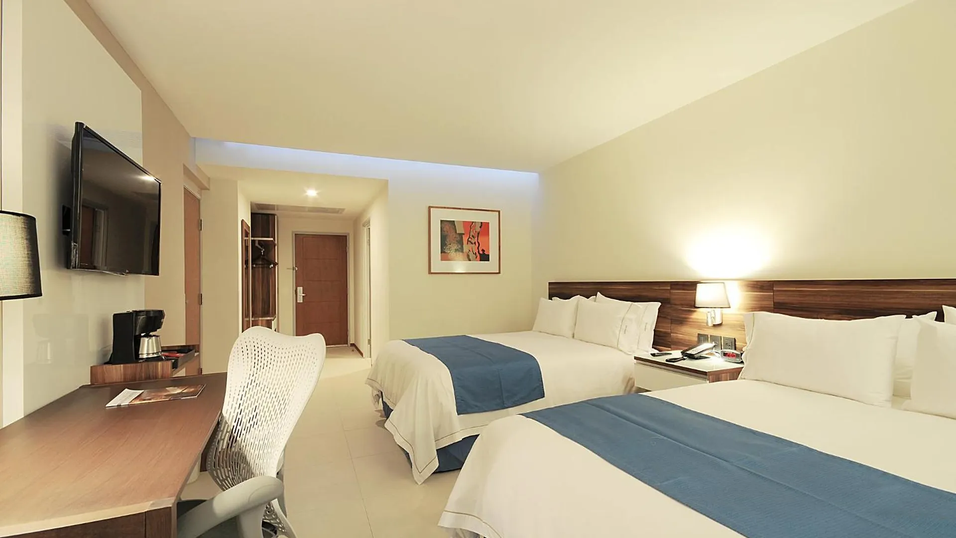 Holiday Inn Express Puerto Vallarta By Ihg 4*,